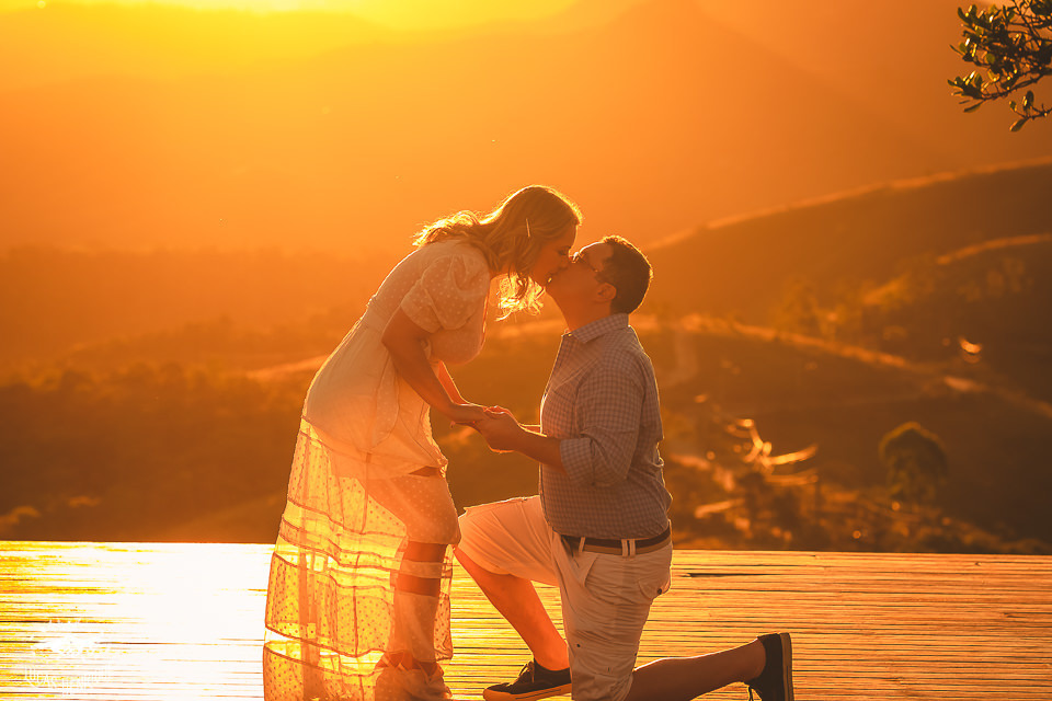 ENSAIO PRÉ WEDDING NA SERRA COM POR DO SOL- MAR DE MORROS EM NOVA LIMA