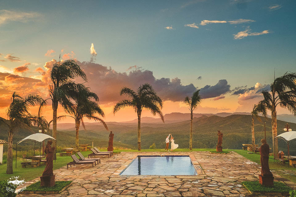 ENSAIO PRE CASAMENTO COM PAISAGEM E POR DO SOL
