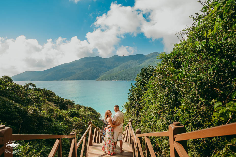 ENSAIO PRE WEDDING ESCADA DE ARRAIAL DO CABO