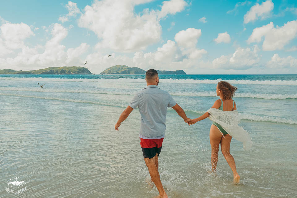 FOTOS CASAL PRE WEDDING PRAIA DO FORTE CABO FRIO