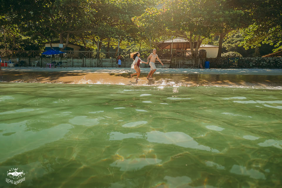 FOTOS CASAL PRE CASAMENTO  PRAIA DO FORNO