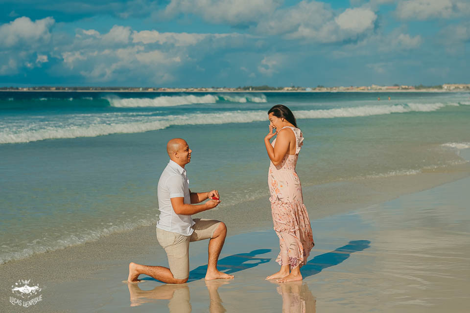 FOTOS CASAL PEDIDO DE CASAMENTO PRAIA CABO FRIO - RJ