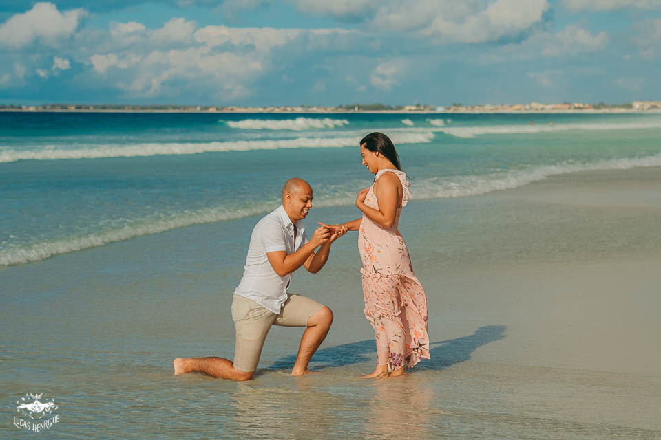 FOTOS CASAL PEDIDO DE CASAMENTO PRAIA CABO FRIO - RJ