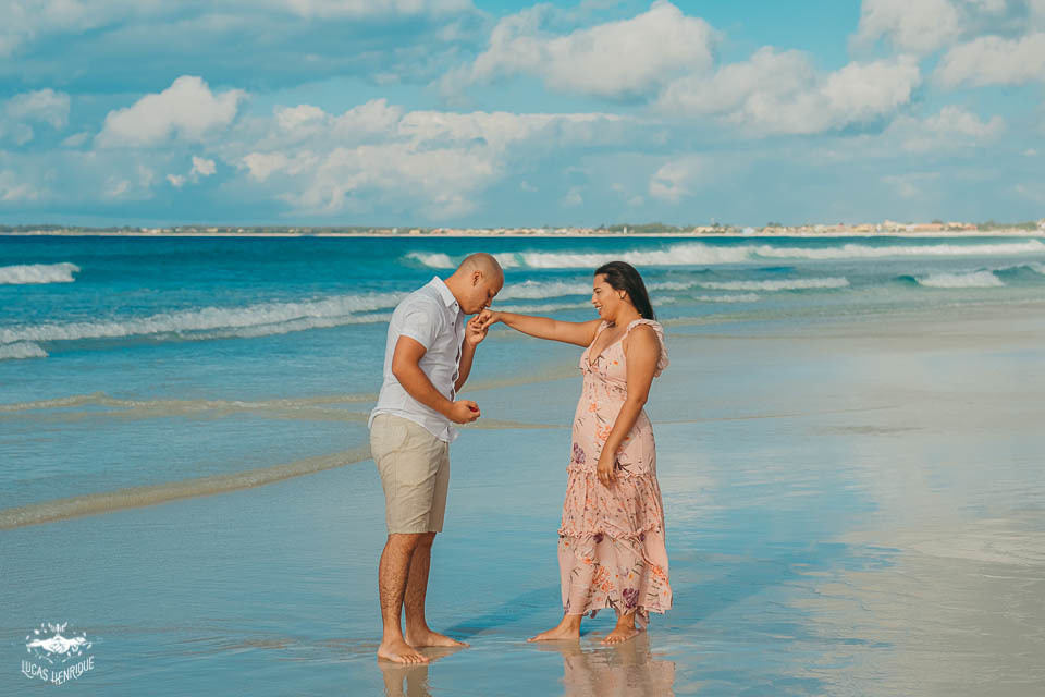 FOTOS CASAL PEDIDO DE CASAMENTO PRAIA CABO FRIO - RJ