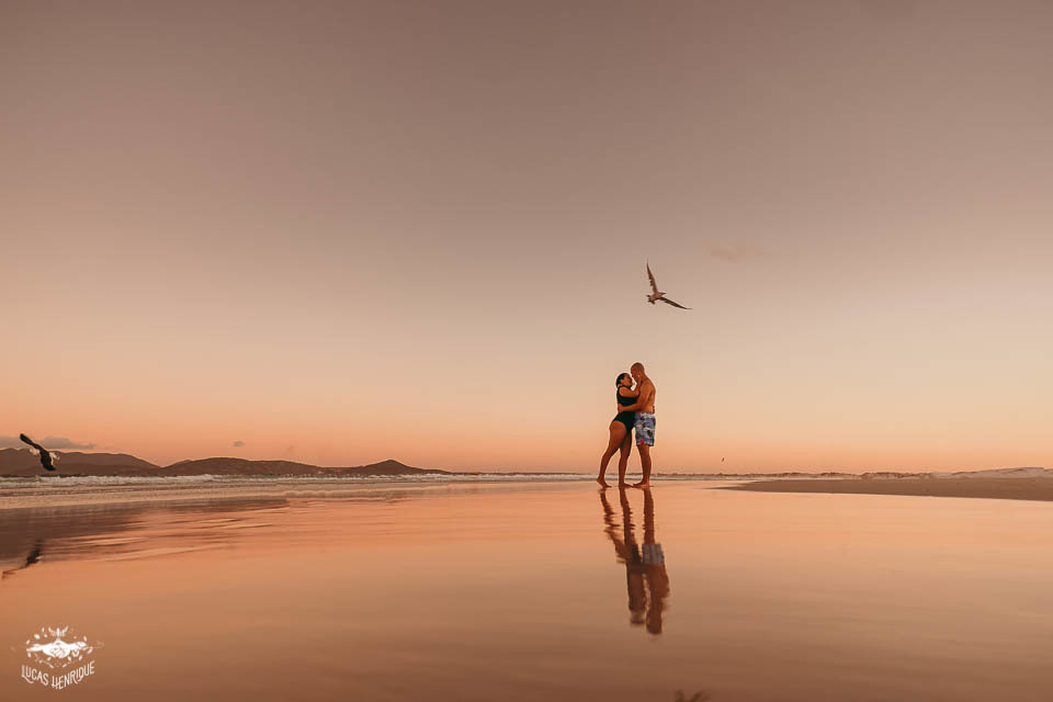 FOTOS CASAL PRE WEDDING POR DO SOL PRAIA CABO FRIO