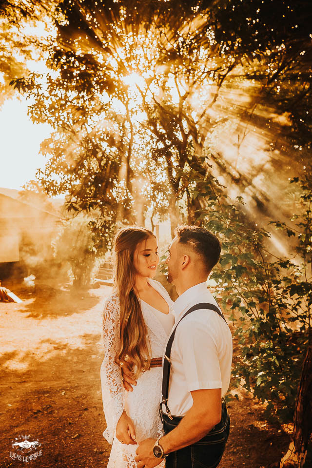 FOTOS ENSAIO PRE CASAMENTO POR DO SOL NO SITIO