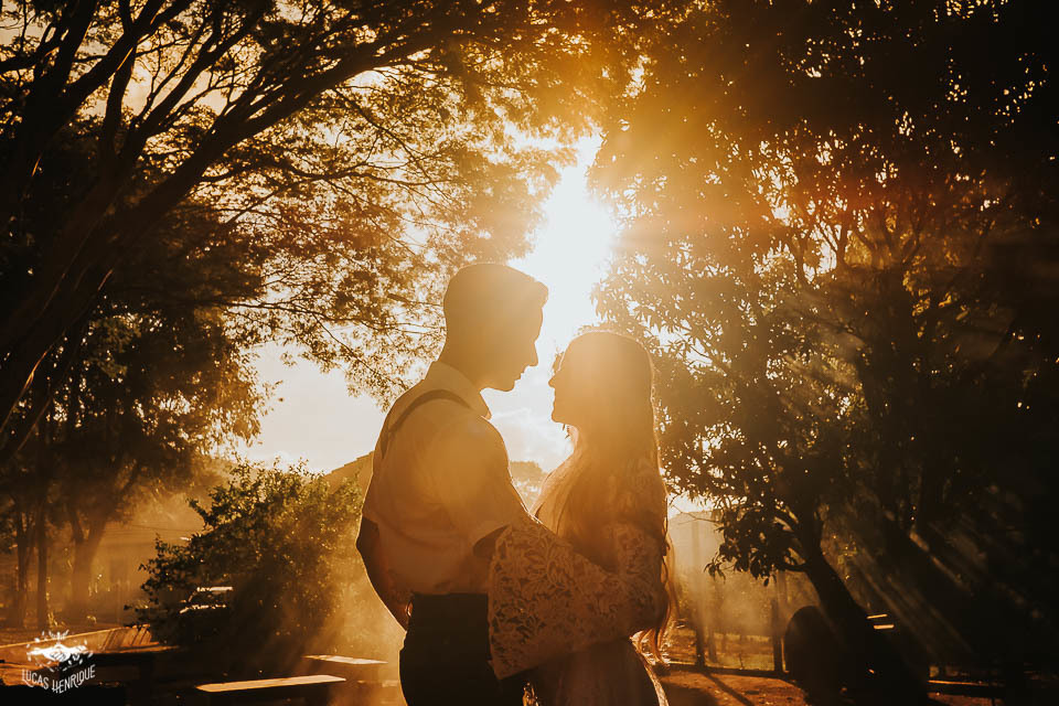 FOTOS ENSAIO PRE CASAMENTO POR DO SOL NO SITIO