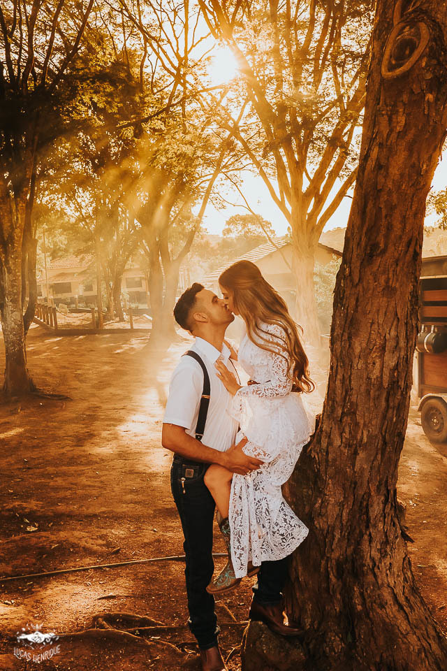 FOTOS ENSAIO PRE CASAMENTO POR DO SOL NO SITIO