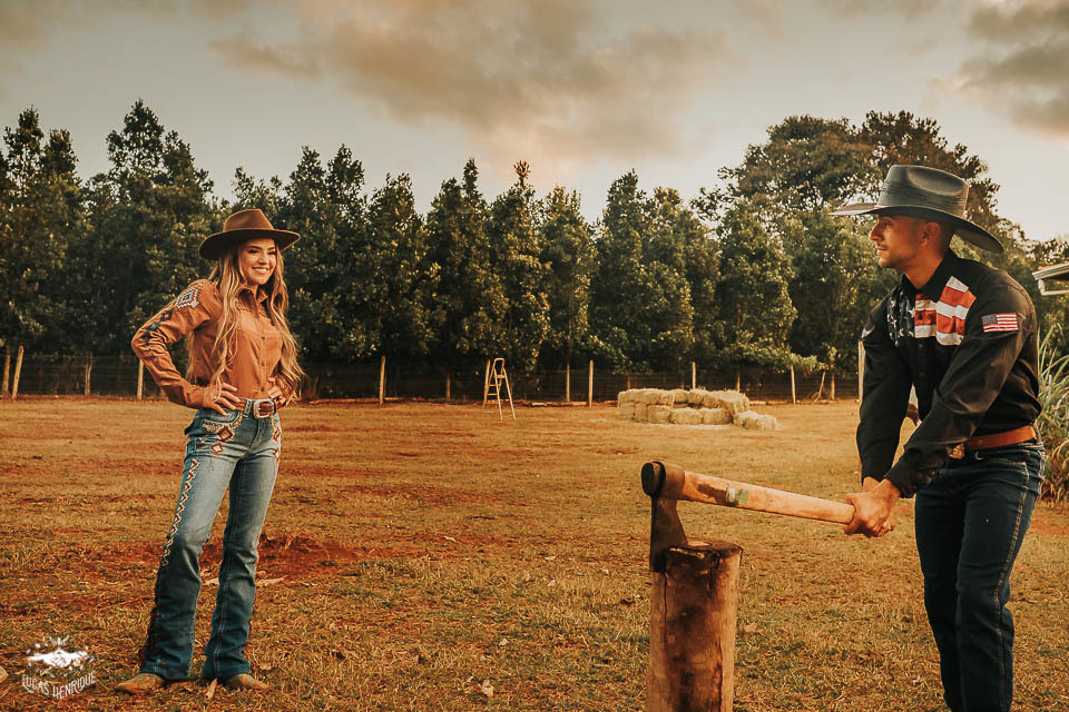 FOTOS ENSAIO PRE WEDDING NOIVO LAÇANDO A NOIVA