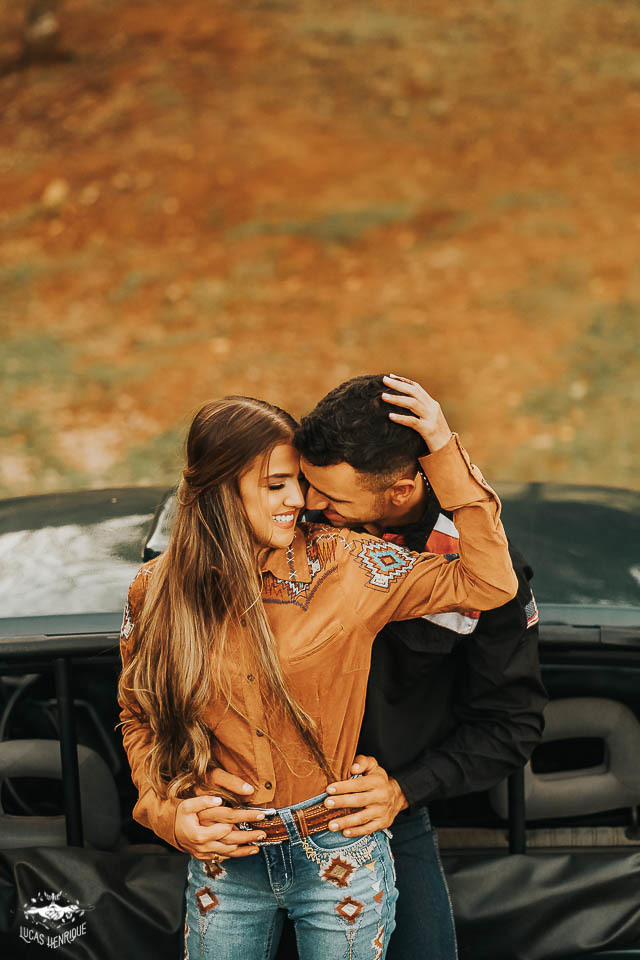 FOTOS ENSAIO PRE WEDDING CABINE CAMINHONETE D20