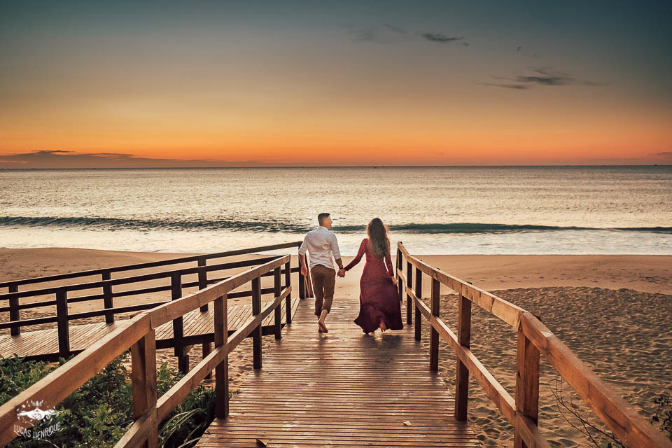 FOTOS ENSAIO PRE WEDDING NASCER DO SOL PRAIA