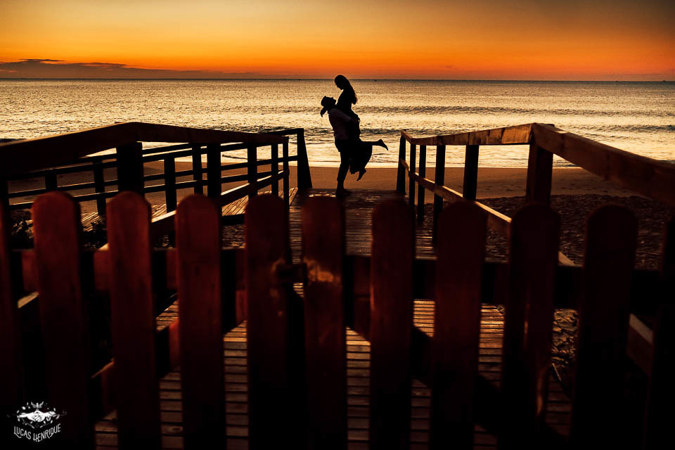 FOTOS ENSAIO PRE WEDDING NASCER DO SOL PRAIA