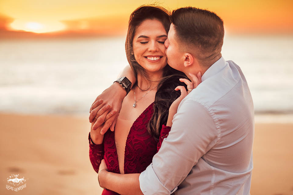 FOTOS ENSAIO PRE CASAMENTO NASCER DO SOL PRAIA DO ESTALEIRO BALNEARIO CAMBURIU 