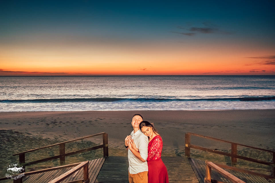 FOTOS ENSAIO PRE CASAMENTO NASCER DO SOL PRAIA