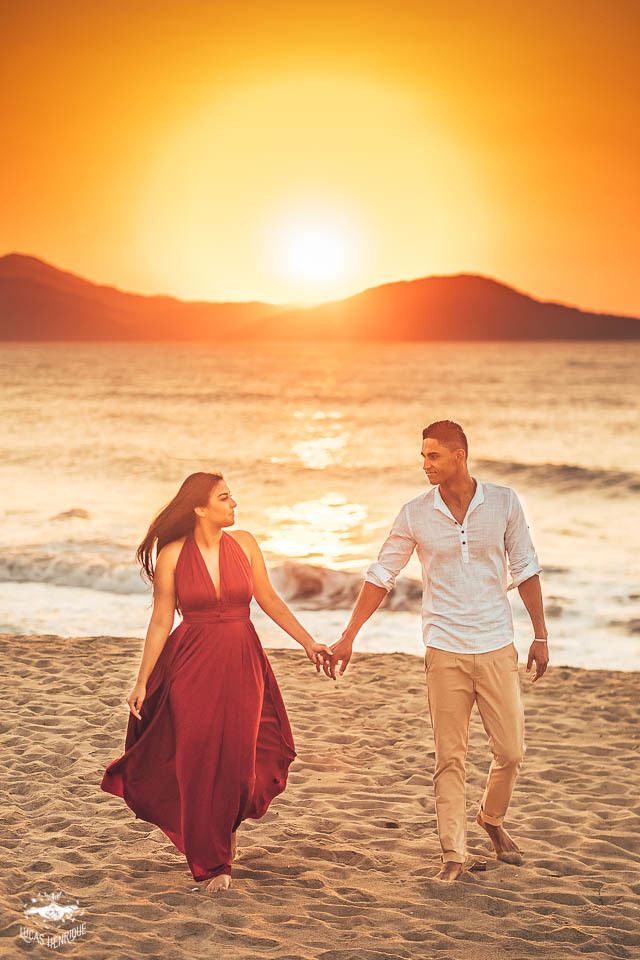 FOTOS ENSAIO PRE CASAMENTO NASCER DO SOL MASSAGUAÇU CARAGUATATUBA
