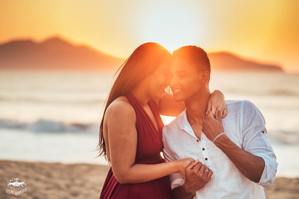 FOTOS ENSAIO PRE CASAMENTO NASCER DO SOL MASSAGUAÇU CARAGUATATUBA
