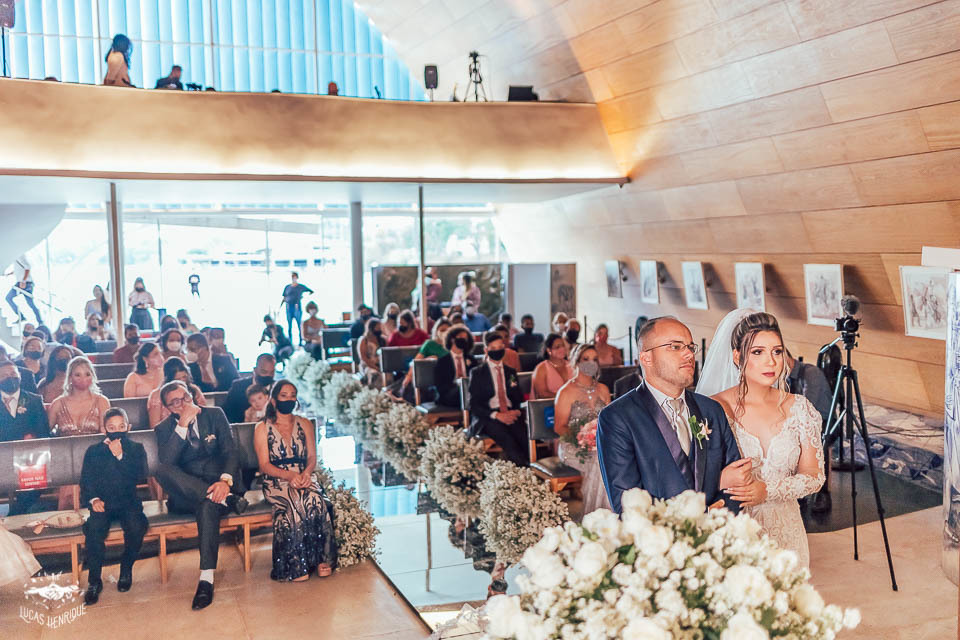 FOTOS CASAMENTO  IGREJINHA DA PAMPULHA