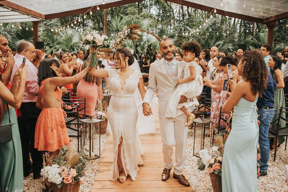 cerimonia de casamento de dia sitio paraiso da mata