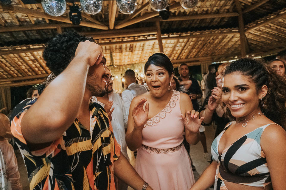 festa de casamento animada  sitio paraiso da mata