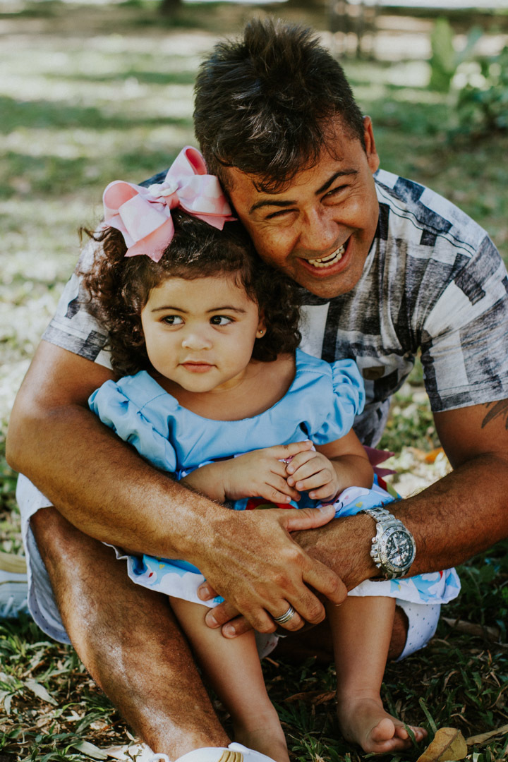 Pai e Filha sorrindo