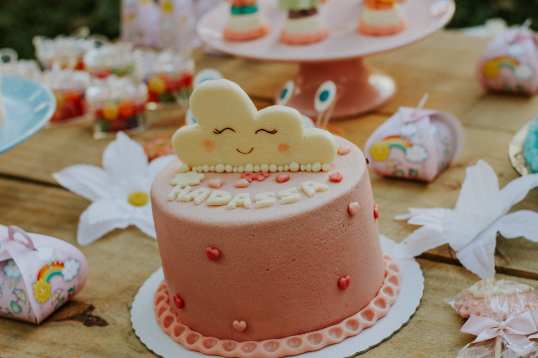 Bolo de aniversário de nuvem