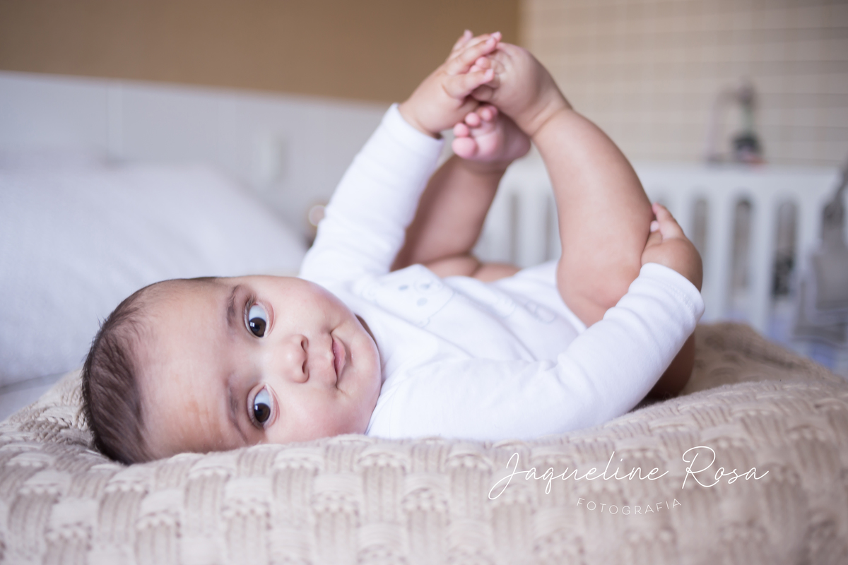 FOTO DE BEBÊS, FOTOGRAFIA INFANTIL, FOTO EM CASA, FOTO EM CASA DE BEBÊ, FOTO EM CASA DE CRIANÇA, JUNDIAÍ, JAQUELINE ROSA FOTOGRAFIA