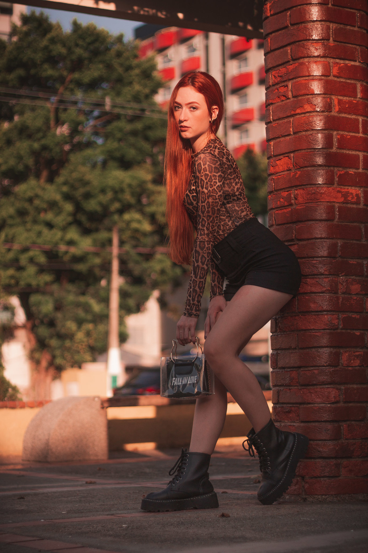 Ensaio fotográfico feminino na cidade em Praia Grande - SP, fotógrafo Fernando Freire na baixada santista.
