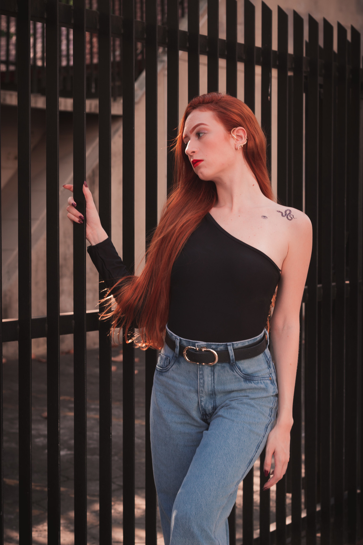 Ensaio fotográfico feminino na cidade em Praia Grande - SP, fotógrafo Fernando Freire na baixada santista.