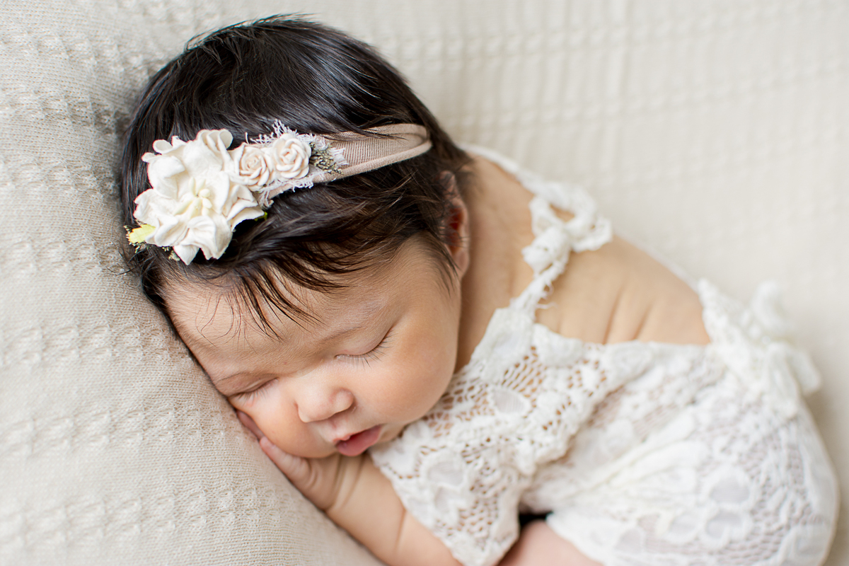 newborn são jose dos campos são paulo Ensaio recen nascido Ensaio bebe gestante amor fotografia nailie lucchesi fotografia fotografo estudio fotos com amor profissional 