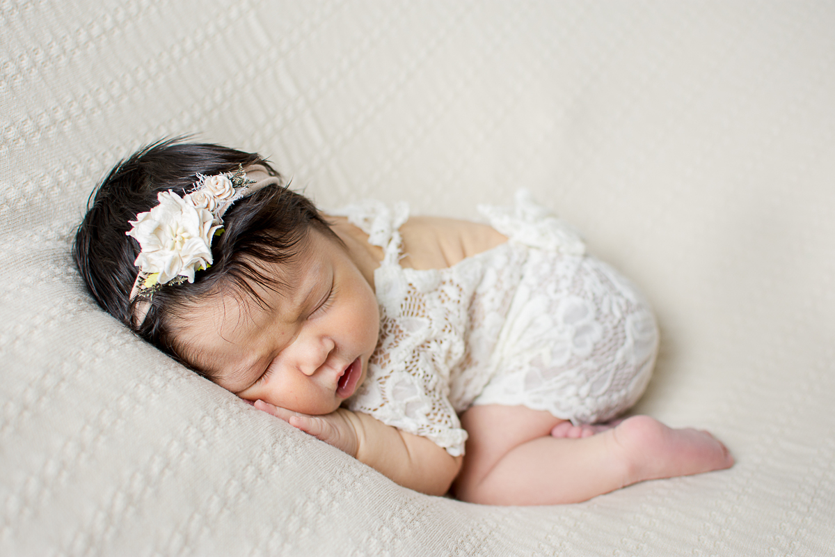 newborn são jose dos campos são paulo Ensaio recen nascido Ensaio bebe gestante amor fotografia nailie lucchesi fotografia fotografo estudio fotos com amor profissional 