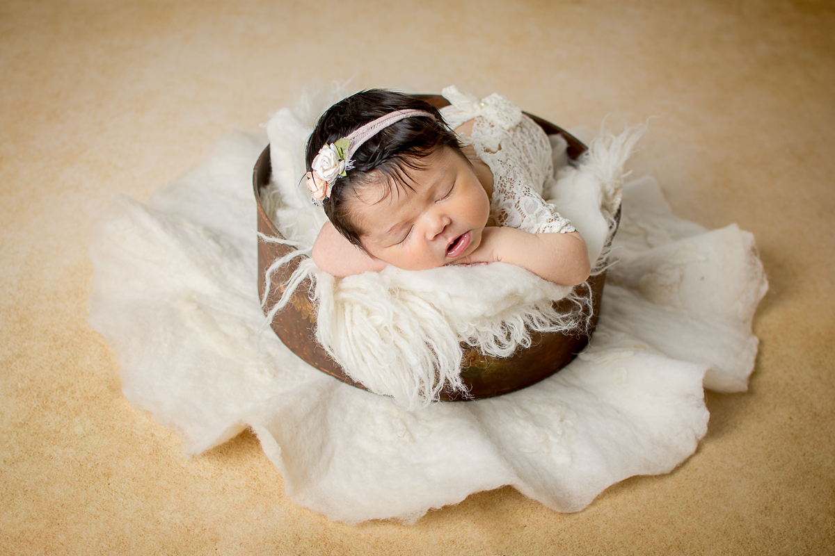 newborn são jose dos campos são paulo Ensaio recen nascido Ensaio bebe gestante amor fotografia nailie lucchesi fotografia fotografo estudio fotos com amor profissional 