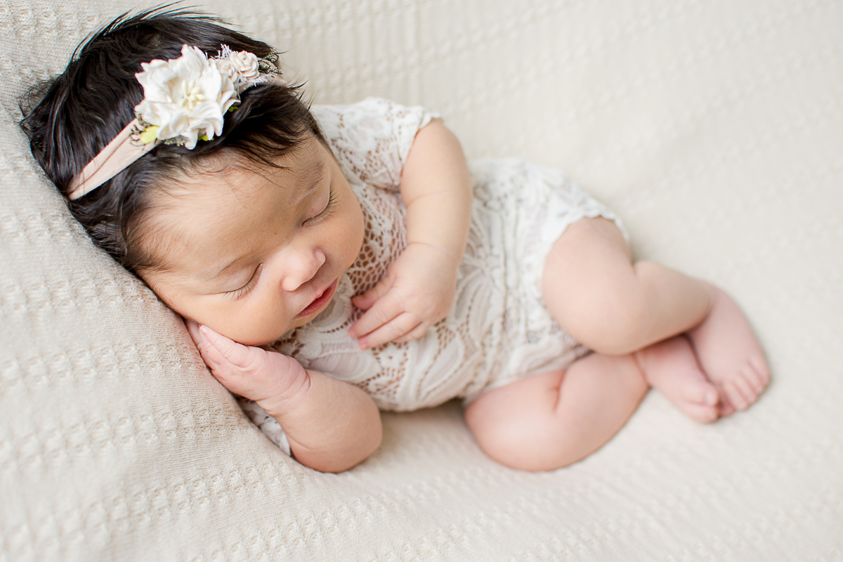 newborn são jose dos campos são paulo Ensaio recen nascido Ensaio bebe gestante amor fotografia nailie lucchesi fotografia fotografo estudio fotos com amor profissional 