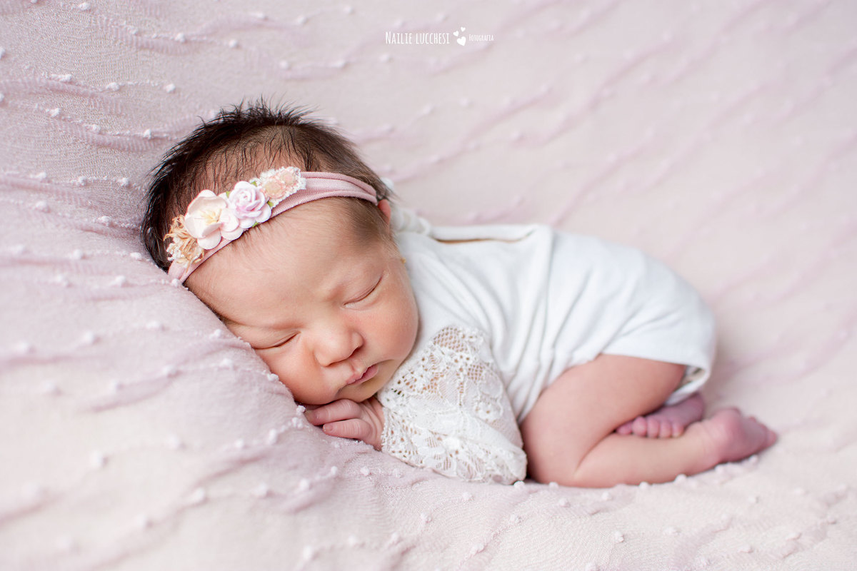 newborn são jose dos campos são paulo Ensaio recen nascido Ensaio bebe gestante amor fotografia nailie lucchesi fotografia fotografo estudio fotos com amor profissional 