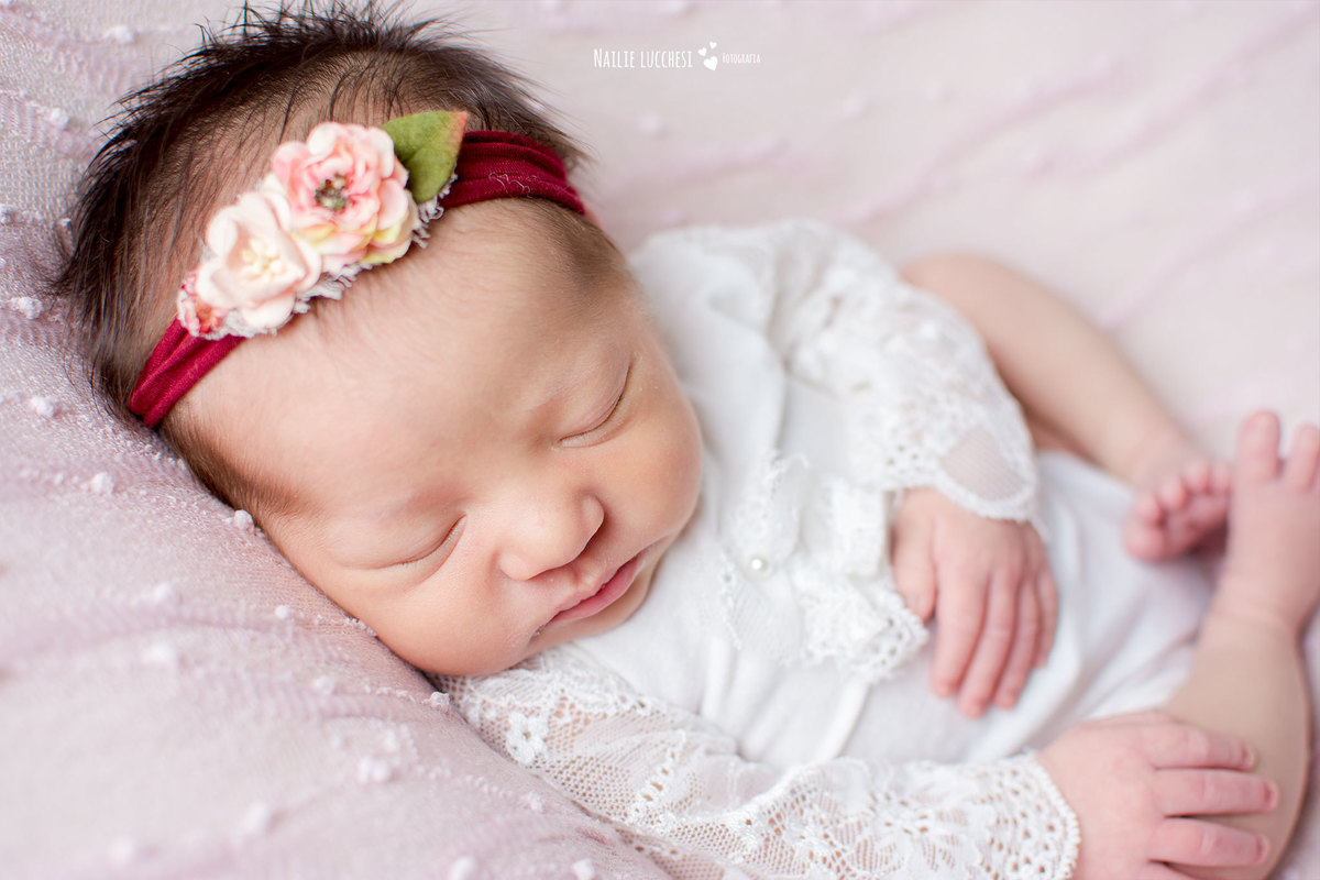 newborn são jose dos campos são paulo Ensaio recen nascido Ensaio bebe gestante amor fotografia nailie lucchesi fotografia fotografo estudio fotos com amor profissional 