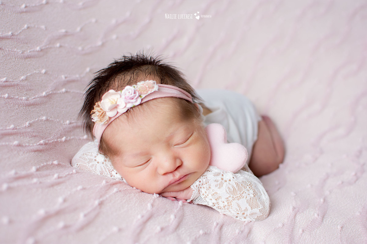 newborn são jose dos campos são paulo Ensaio recen nascido Ensaio bebe gestante amor fotografia nailie lucchesi fotografia fotografo estudio fotos com amor profissional 