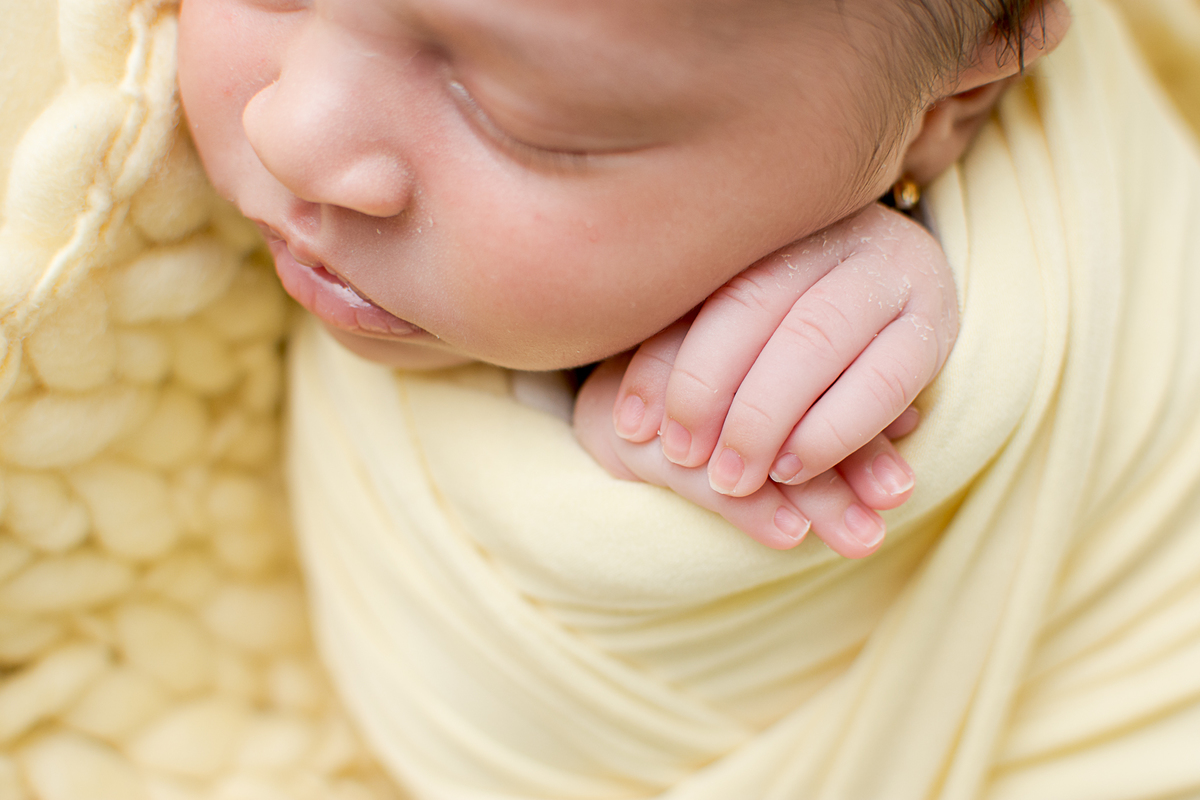 Ensaio newborn da Alice realizado em São José dos Campos - SP no estudio nailie lucchesi fotografia, a alice estava com 11 dias de vida, e foi uma verdadeira princesinha, se comportou muito bem e me permitiu fazer lindas fotos!