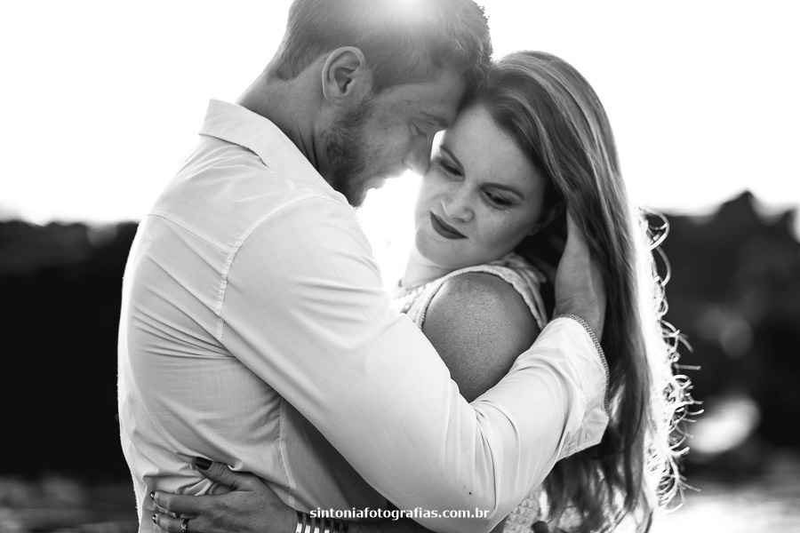 pré wedding pré casamento nascer do sol save the date fotos ensaio fotografia casal Serra Espirito Santo Vitória sintonia fotografias casamento wedding noiva bride