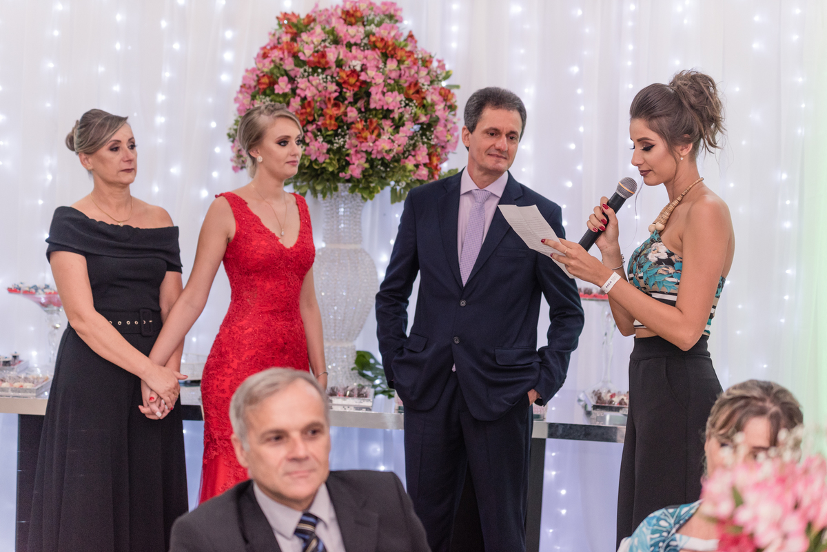 homenagem da familia para formanda em recepcao de formatura