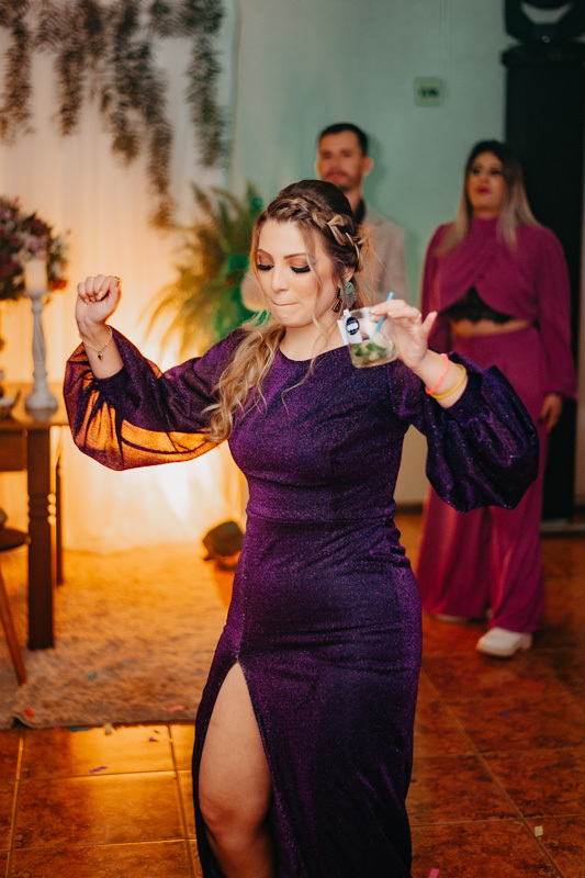 marcus-espindola-fotografia-de-formatura-recepcao-associacao-medica-abertura-pista-dancando-com-formanda