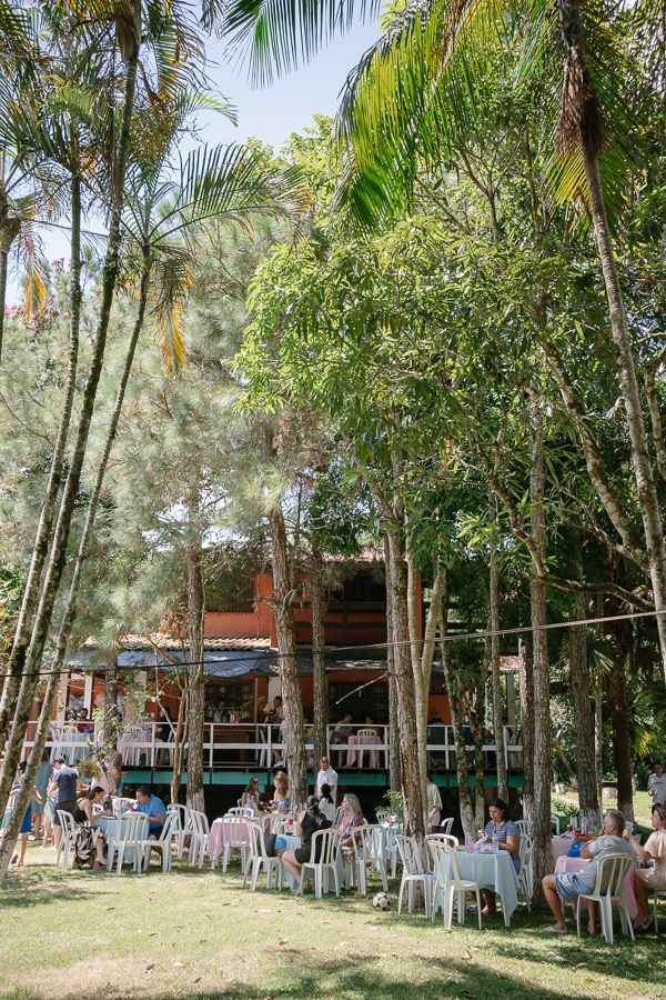 A beleza do Recanto Limão Galego. Valorizar o local da festa é importante, pois o cenário natural compõe a beleza das memórias. Ideal para uma festa ao ar livre em São José dos Campos.