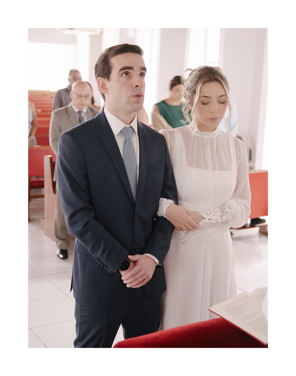 Retrato Íntimo do Noivo em SJC. A emoção e a concentração após o 