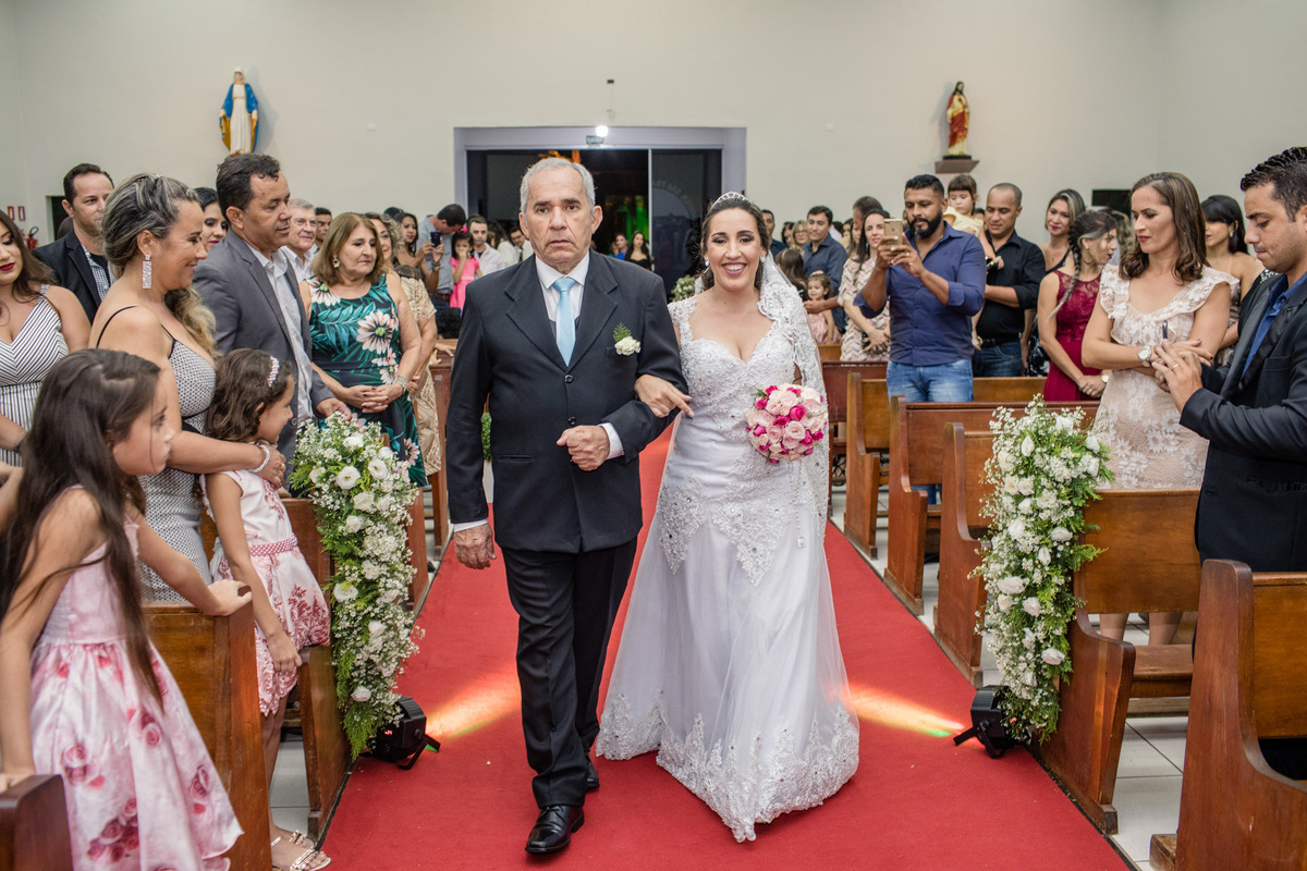 entrada da noiva com seu pai
