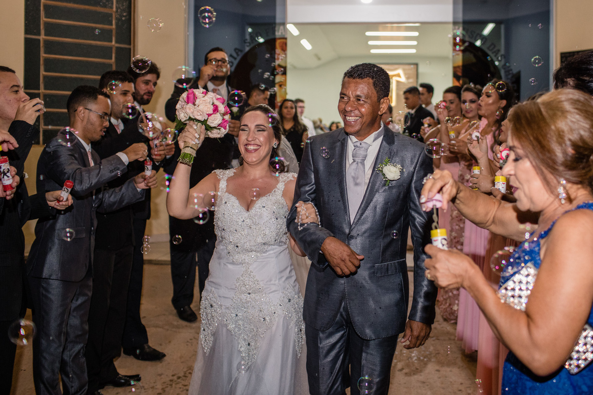 saída dos noivos em Coxim - MS