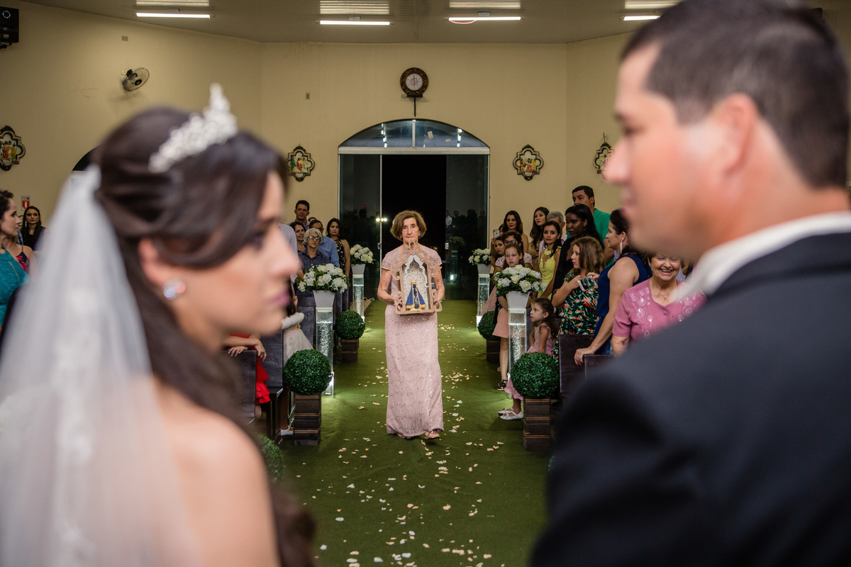 a noiva aguardando nossa senhora