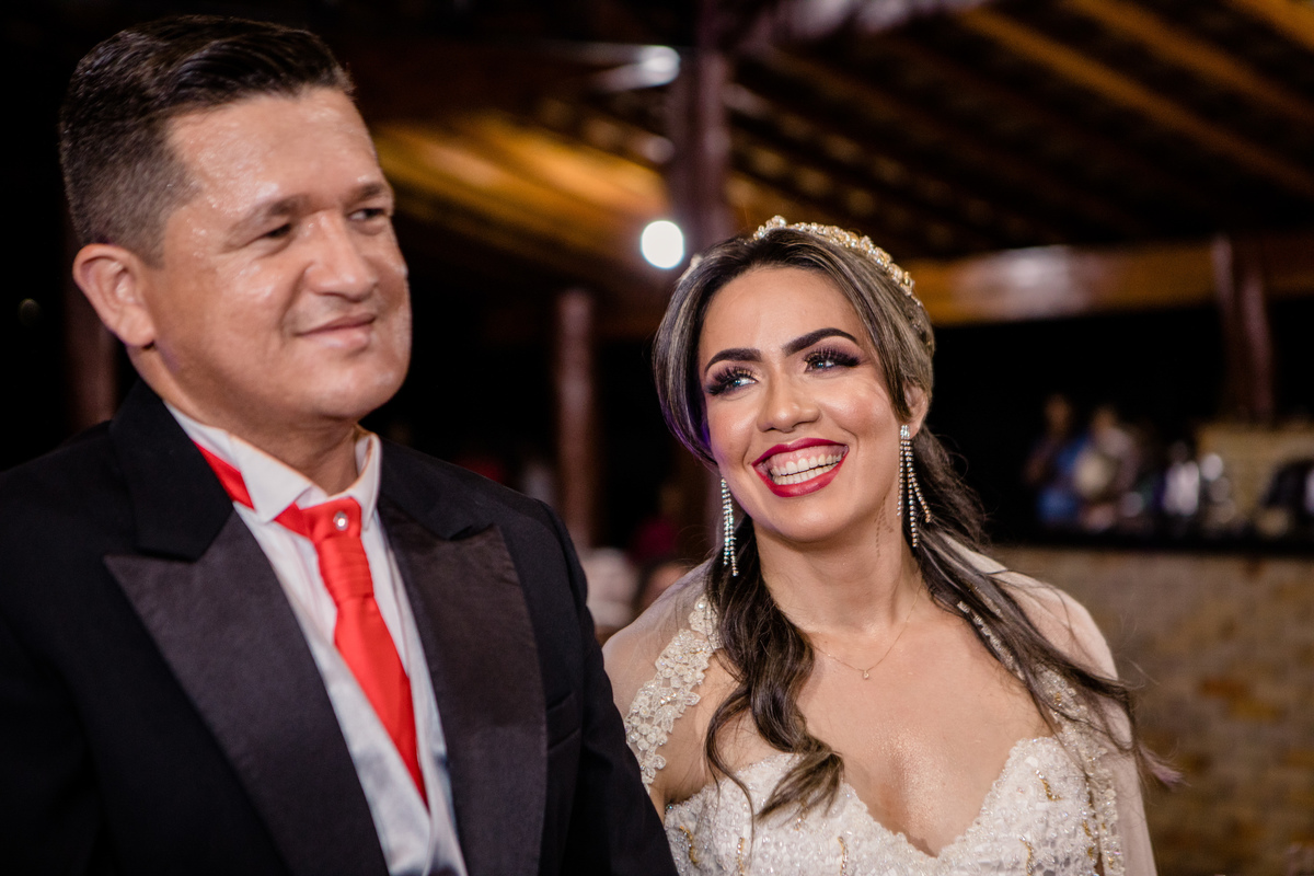 os noivos no dia do seu casamento