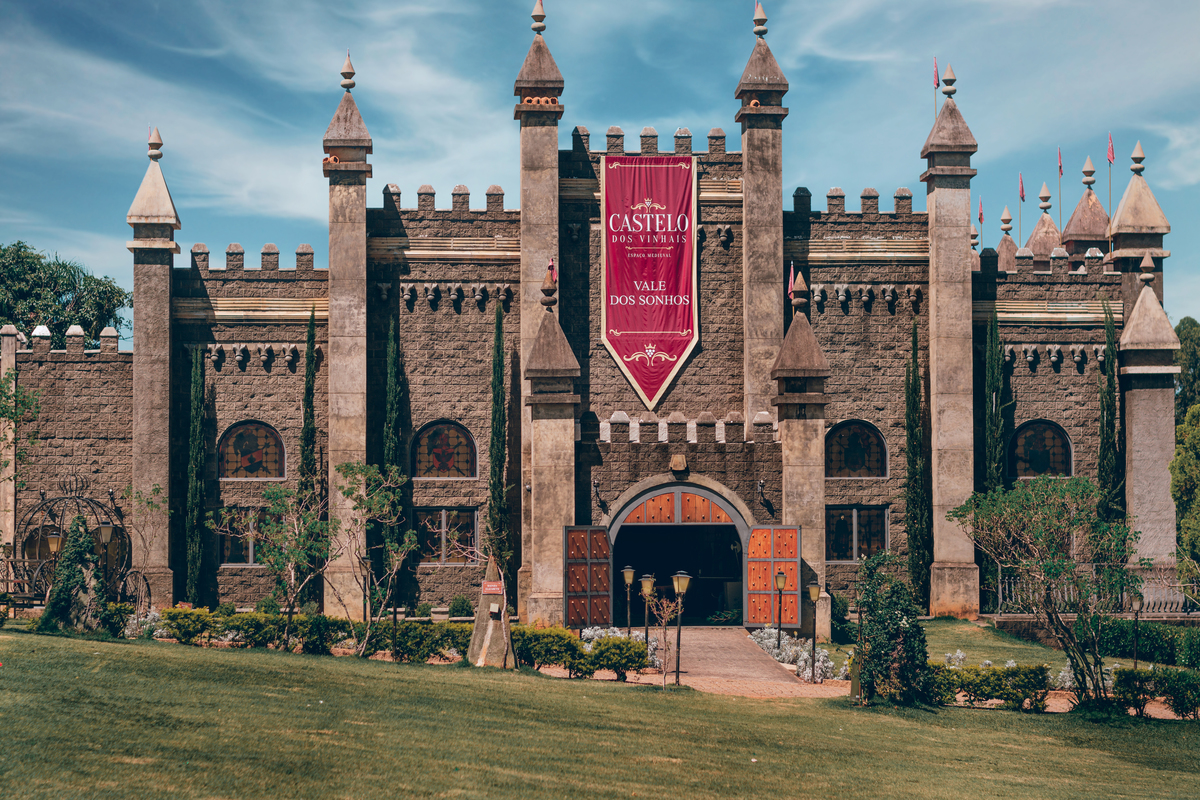 castelo dos vinhais em vinhedo | fotografo em Guaruja Ton Prans Fotografia