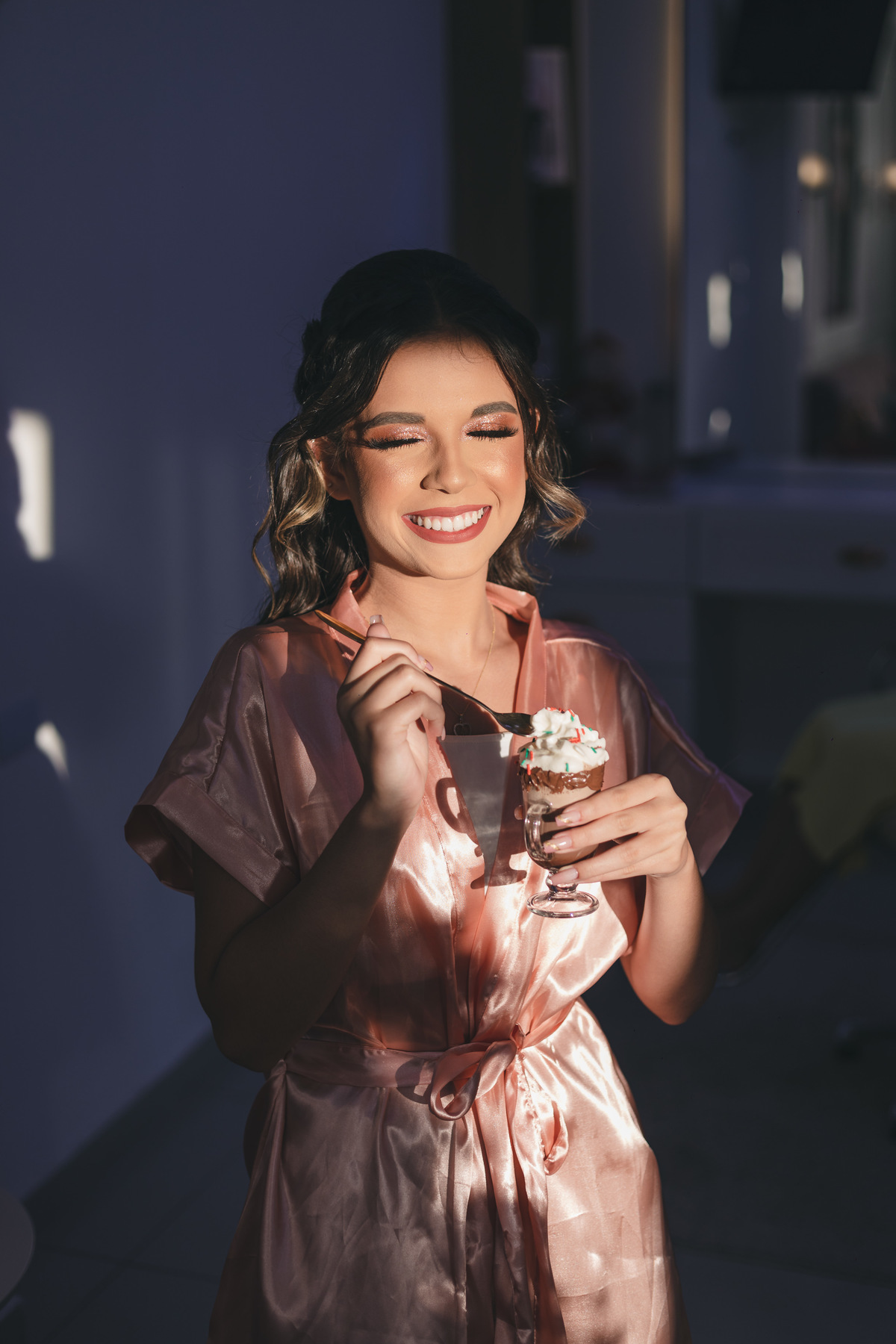 Festa de Aniversário de 15 Anos da Eloisa Marthos no Espaço Atmosphera | sonho de princesa valsa cerimonia vestido inspiração ideias criatividade floral princesa | fotógrafo em Guarujá Ton Prans Fotografia