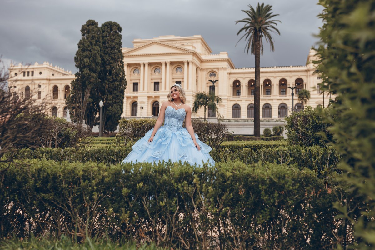 ensaio fotografico book debutante 15 anos ensaio fotográfico book debutante 15 anos museu ipiranga realeza vestido princesa Disney Cinderela Cinderella | inspiração ideias criatividade poses modelo | fotografo em Guarujá Ton Prans Fotografia