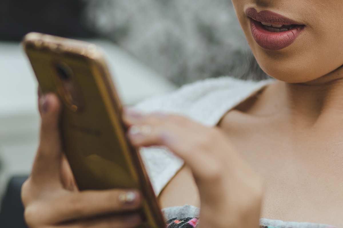 fotografia making of debutante 15 anos no Studio Bruna Lira e Suzana Filiero maquiagem makeup make | fotografo em Guaruja Ton Prans Fotografia