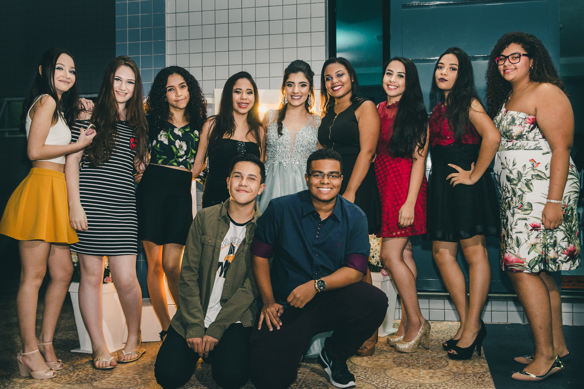 festa aniversario debutante 15 anos no Guarujá Salão de Festas Porto & Ventos | sonho de princesa valsa dança balada cerimonia vestido inspiracao ideias criatividade decoracao | fotografo em Guaruja Ton Prans Fotografia